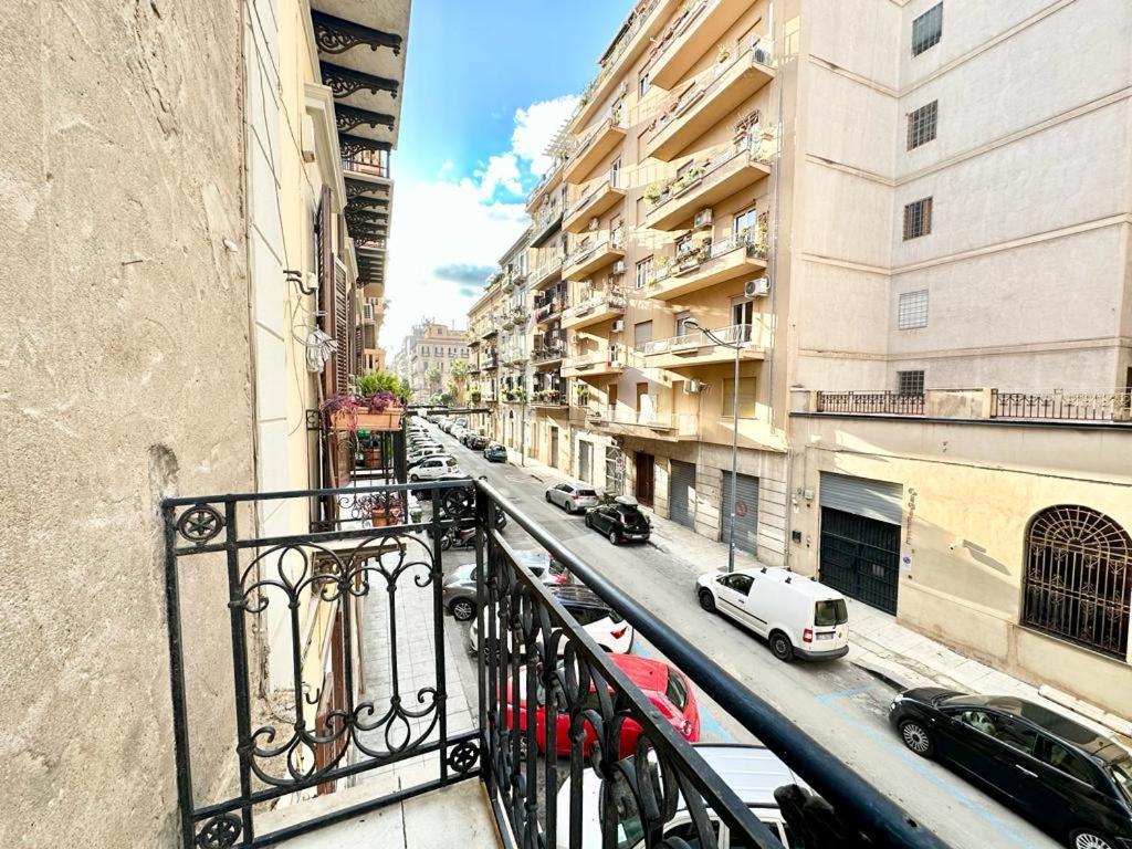 Ferienwohnung Palazzo La Zagara Palermo Exterior foto